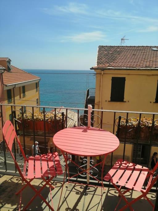 דירות צ'רבו Casa Del Sole Affacciato Sul Mare מראה חיצוני תמונה