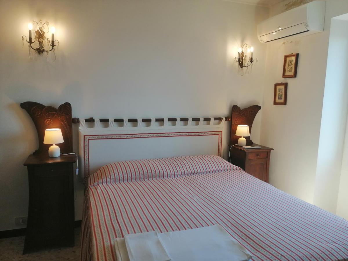 דירות צ'רבו Casa Del Sole Affacciato Sul Mare מראה חיצוני תמונה